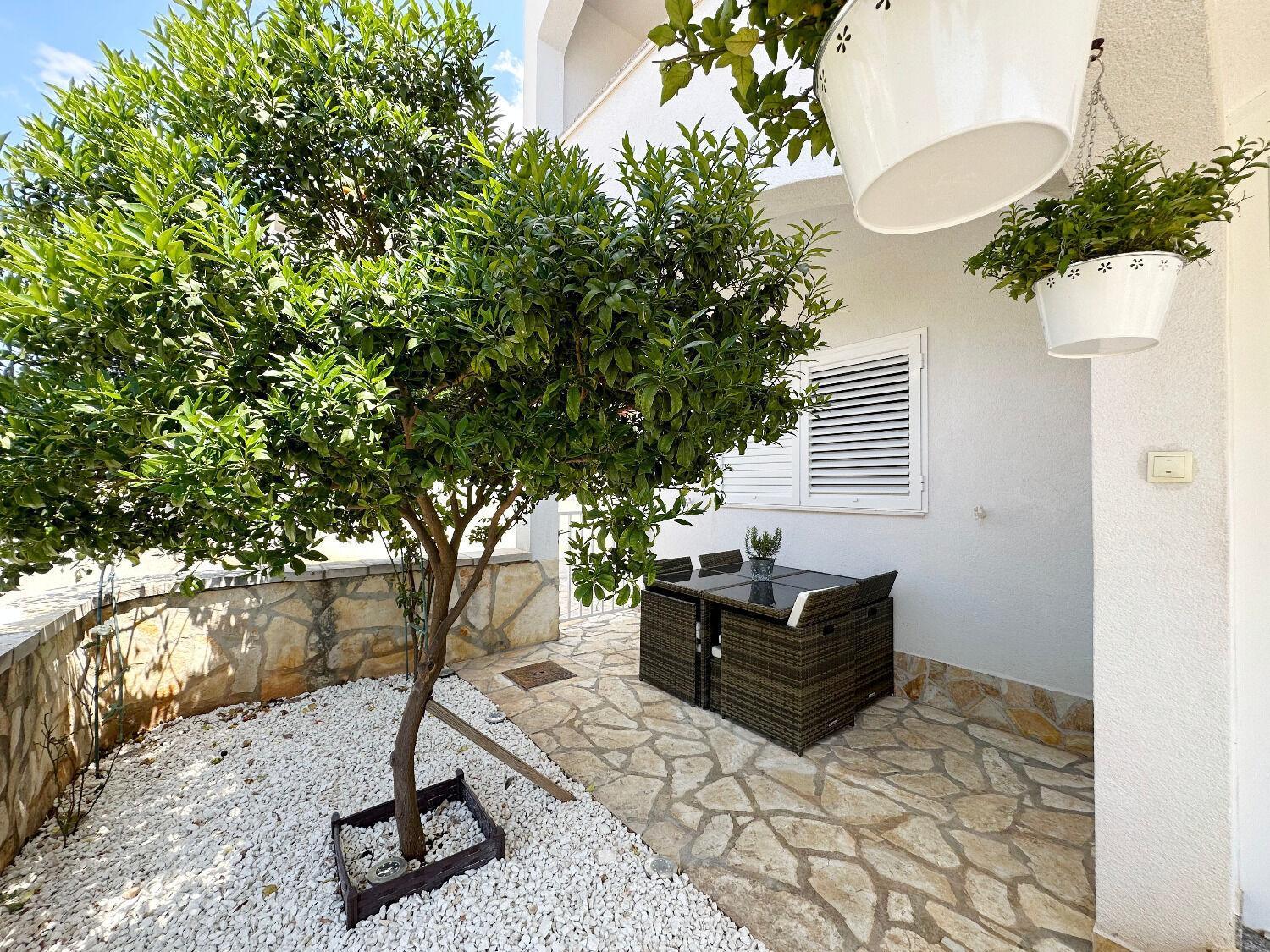 Apartments Mari - 150 M From Sea Trogir Exterior photo